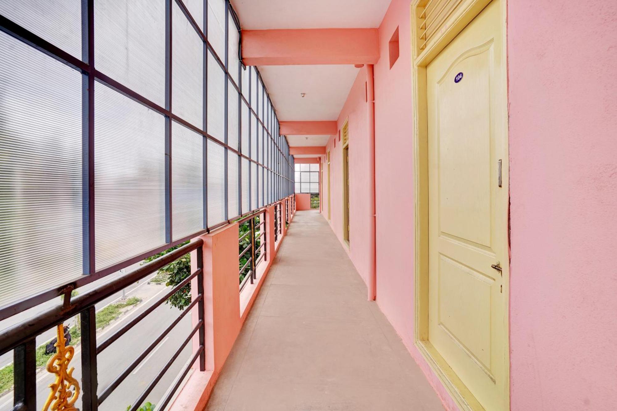 Hotel O Sv Lodge Bangalore Dış mekan fotoğraf